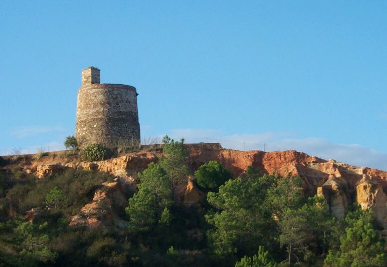 Torre del Catalán, Spain
